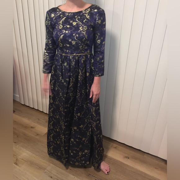 VTG Midnight blue gold lace fairytale princess dress formal gown sz small M 28”W - Picture 13 of 13